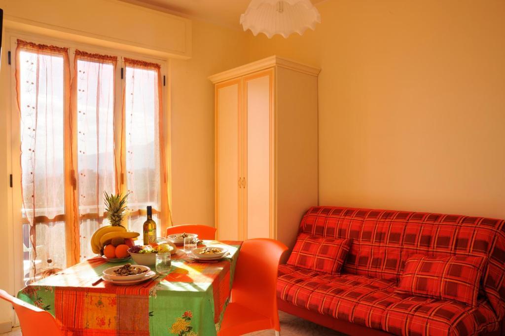 Residence Bellevue Apartments Pietra Ligure Zimmer foto